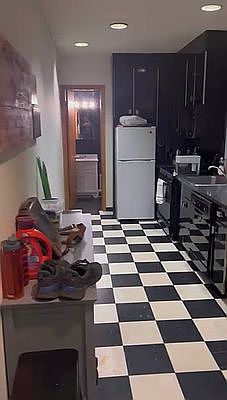 2nd image of 302 E 45th St #A4