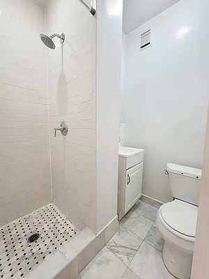 Rented by Bond New York | media 8