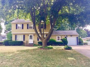 157 Long Meadow Dr, Rochester, NY 14621