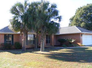 7077 Calle Hernando Desoto, Navarre, FL 32566