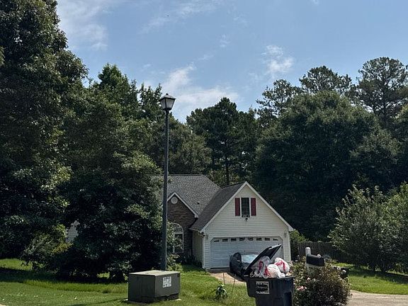 3rd image of 4518 Yorktown Dr