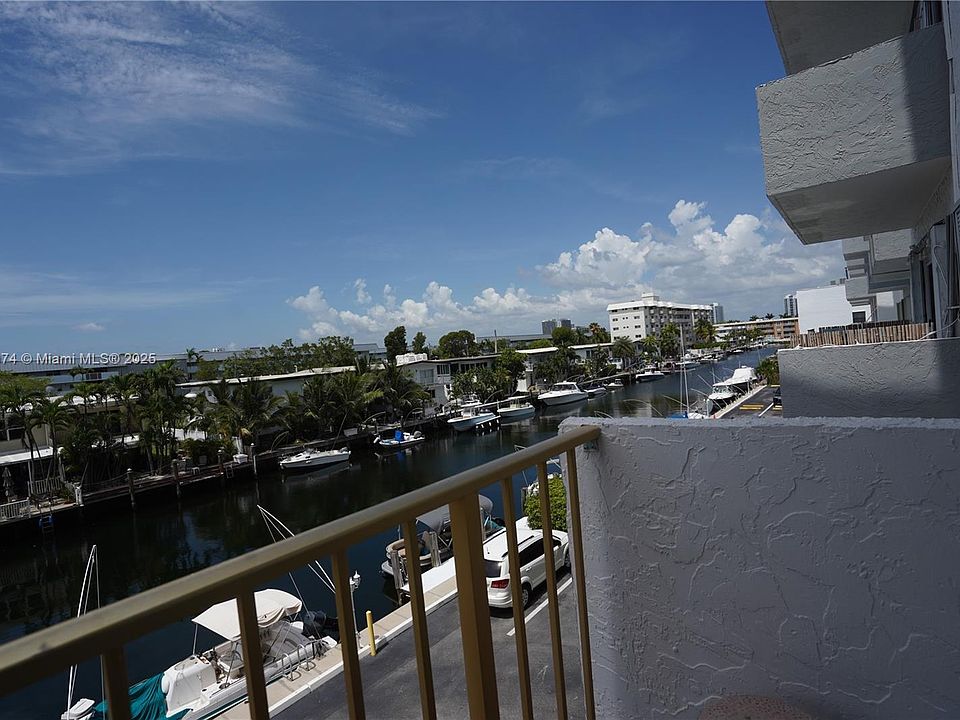 2nd image of 3770 NE 171st St APT 302