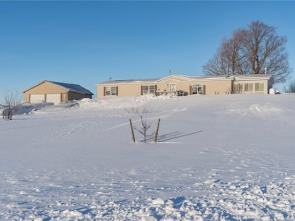 2nd image of 927 Cronk Rd