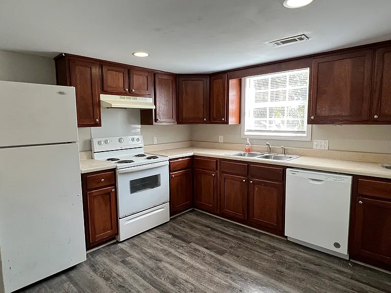 342 Prior St #1 — Photo 4