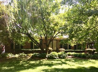 1008 Chesham Rd, Windy Hills, KY 40207