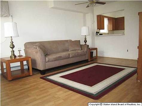 4th image of 202 Corona Ave