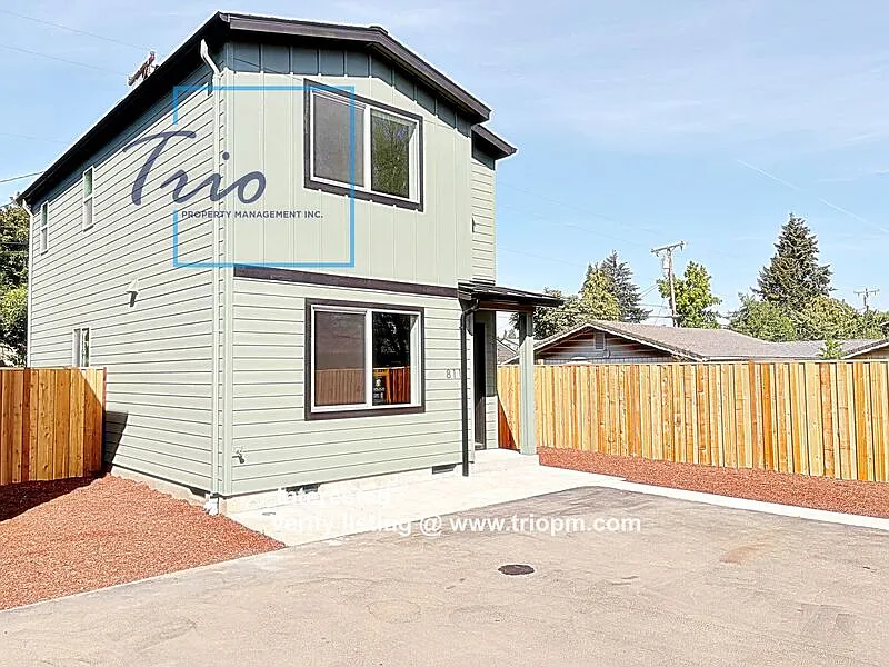 811 Horn Ln
