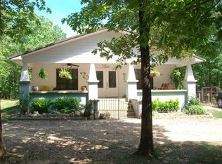 395 E Turkey Pen Rd, Hardy, AR 72542