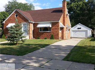 2116 Belmont Dr, Lansing, MI 48910