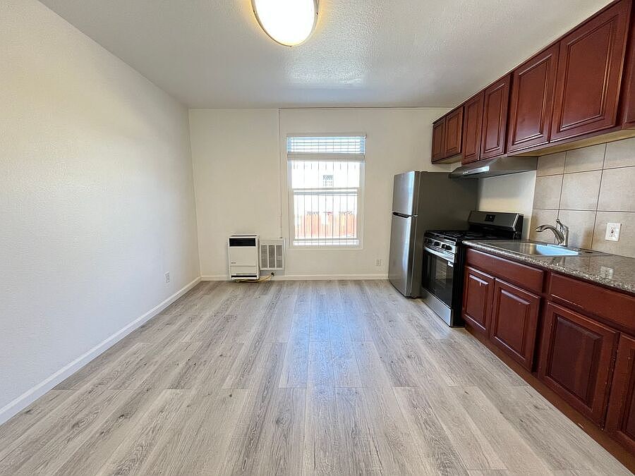 1st image of 646 Foothill Blvd APT 105