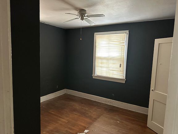 3rd image of 1522 Grayson Ave NW