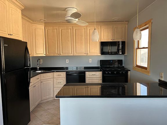 2nd image of 563 Neptune Blvd APT 2