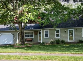 7 Losito Ln, Agawam, MA 01001