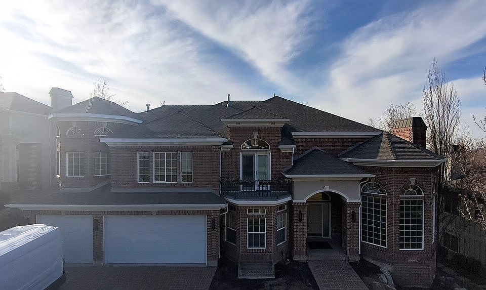 1st image of 11902 S Autumn Ridge Dr