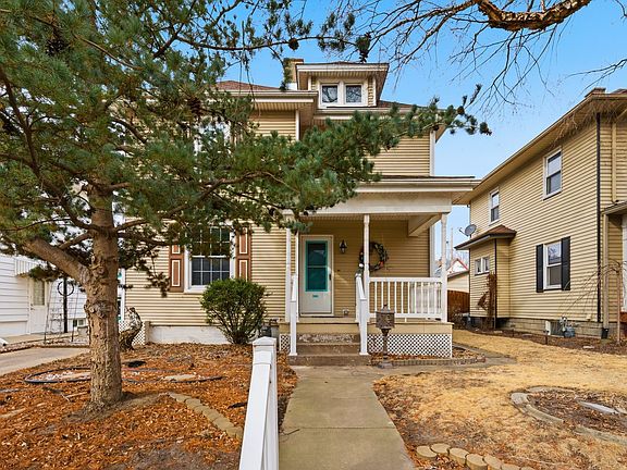 2nd image of 2011 15th St #A