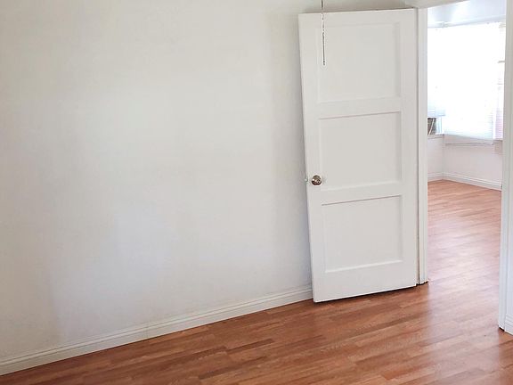 4th image of 13440 Ramona Blvd