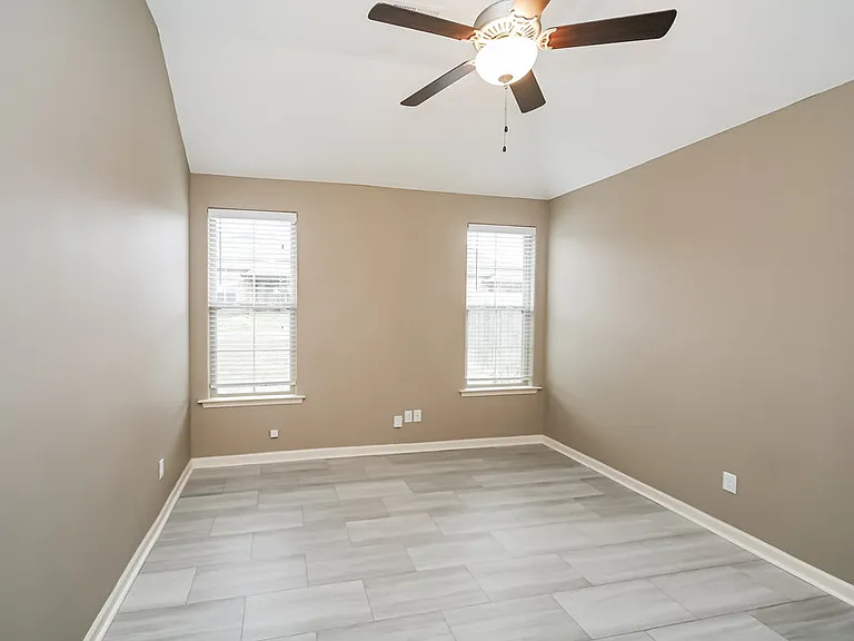155 Hidden Meadows Ln — Photo 10