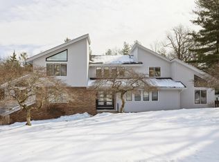 15 Lawrence Way, Cedar Grove, NJ 07009