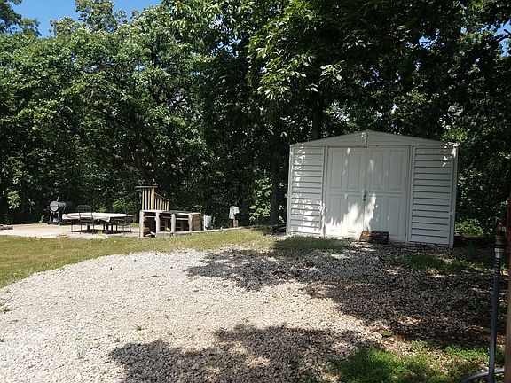 3rd image of 17228 Hickory Ct