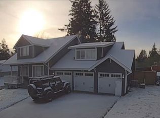 3497 NE Shore Cliff St, Bremerton, WA 98311