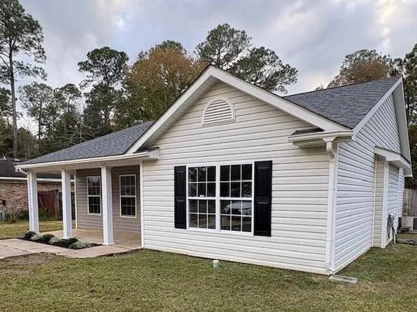 8721 Martin Bluff Rd, Gautier, MS 39553
