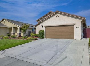 7529 Garden Ridge Way, Sacramento, CA 95829