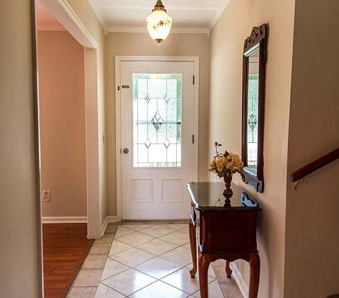 5th image of 7820 Parkshore Cir