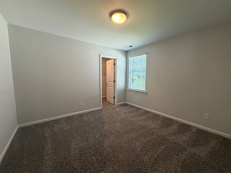 75 Conifer St — Photo 17