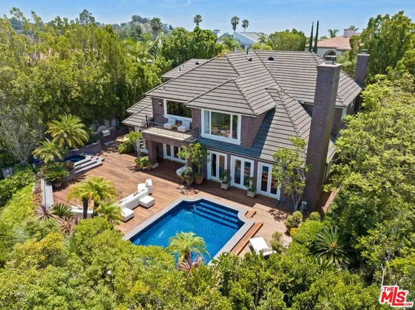 12053 Crest Ct, Beverly Hills, CA 90210