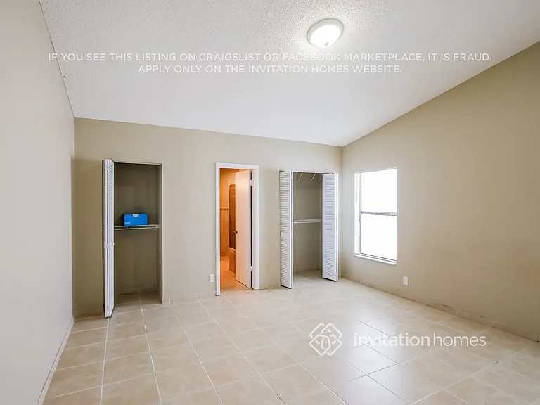 2301 NW 102nd Way — Photo 10