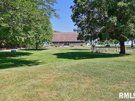 3rd image of 10509 W Riekena Rd