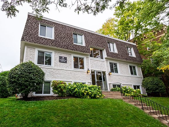 5th image of 2440 Dupont Ave S