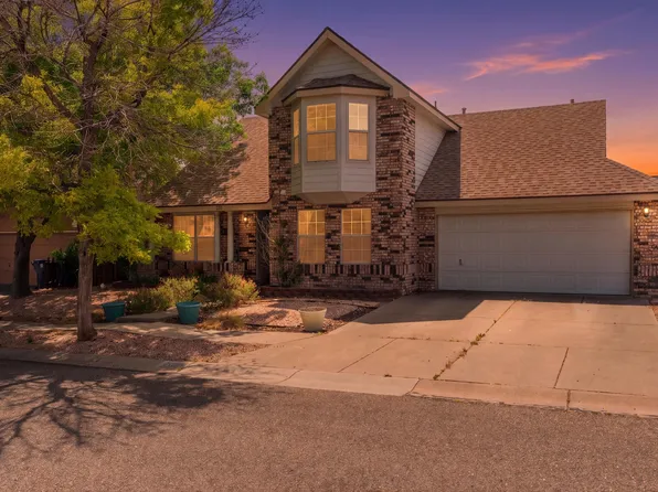 7825 Snowberry St NW, Albuquerque, NM 87120