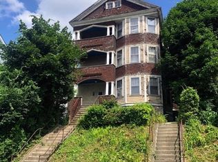 113 Perry Ave, Worcester, MA 01610