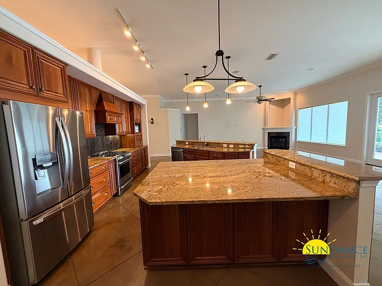 249 Beachview Dr — Photo 10