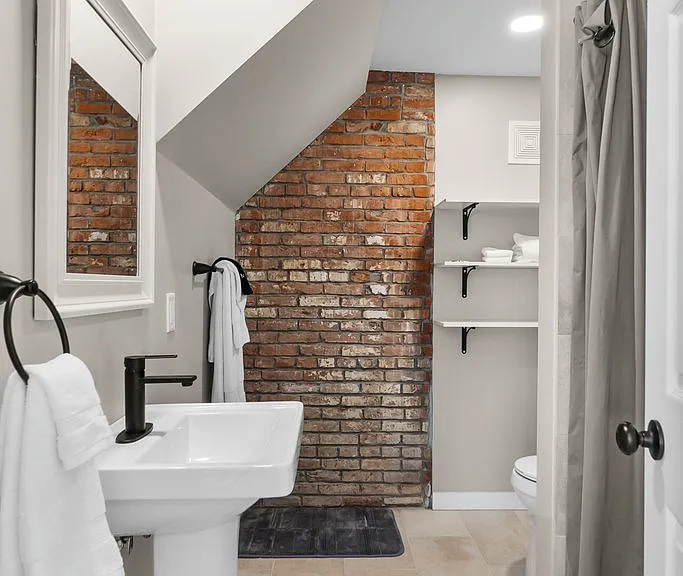622 Broadway Ave #7 — Photo 5