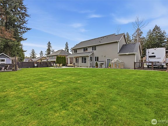 4th image of 21809 24th Avenue Ct E
