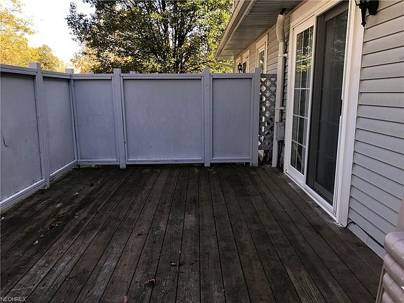 3rd image of 20425 Williamsburg Ct #221A