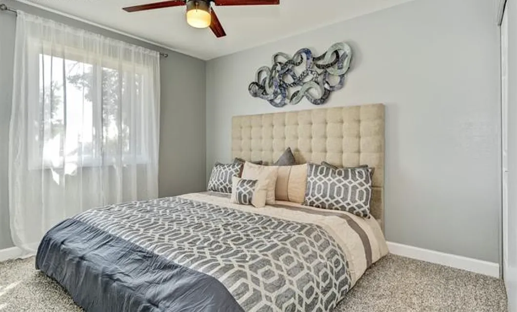 2702 E Bijou St — Photo 4