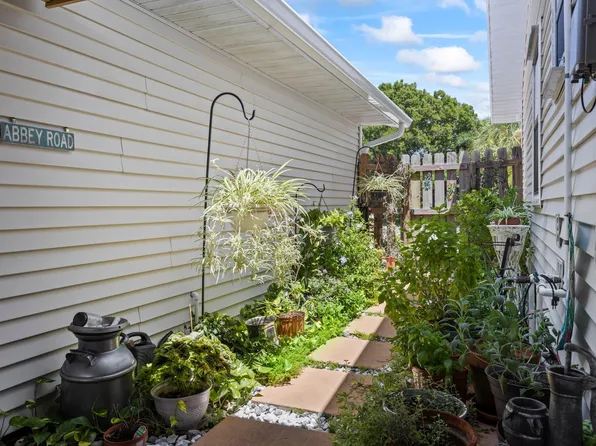 1201 Savannah Street, Fort Pierce, FL 34982