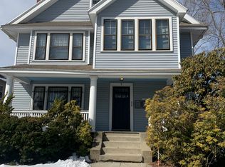 9 Somerset St #1, Worcester, MA 01609