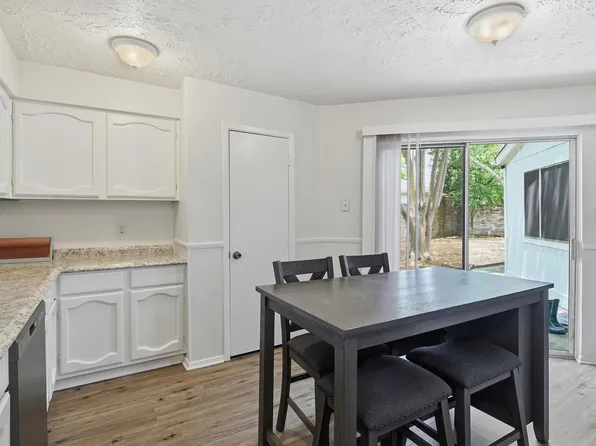 16131 Highlander Dr, Houston, TX 77082