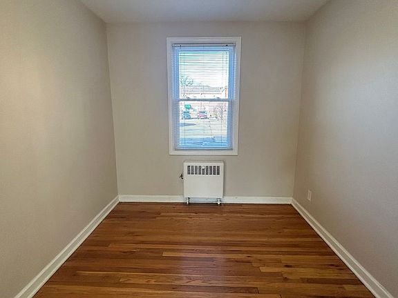 4th image of 3166 Davenport St #118
