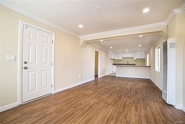 5th image of 8815 Elm St