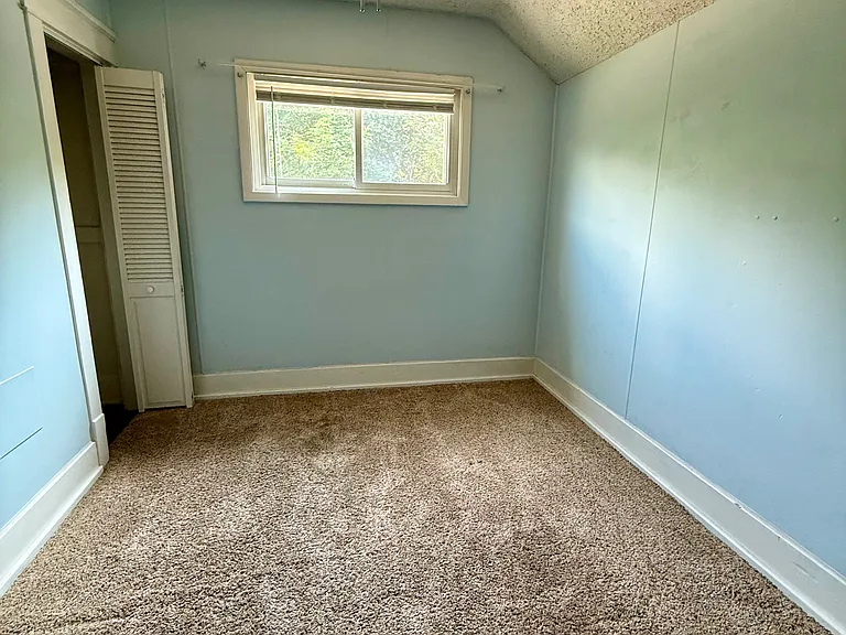 421 W College Ave — Photo 6