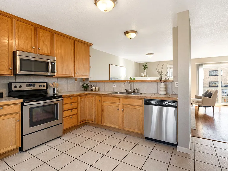 3130 W 38th Ave #4 — Photo 9