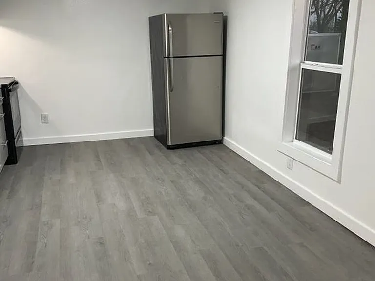 510 S Walnut St — Photo 9