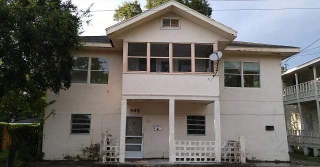 1st image of 505 W Plaza Pl