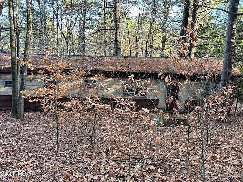 4th image of 14 Hilltop Road
