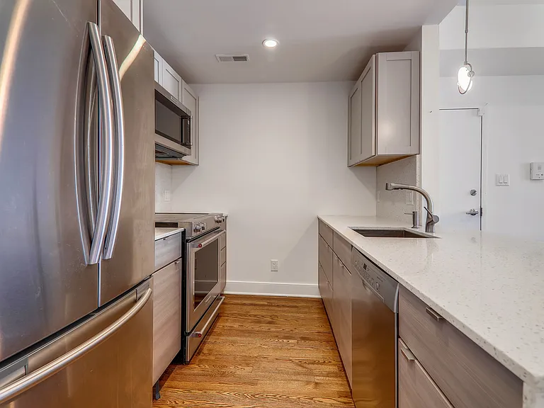 1728 U St #3 — Photo 5